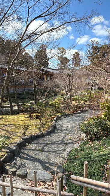 A77DCEBB-23C4-4E7A-9917-ABF006435EA4